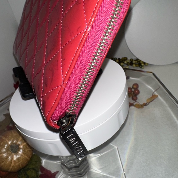Chanel Raspberry Pink Quilted Patent Leather Double C’s Zip Around Wallet AS IS - Picture 9 of 11